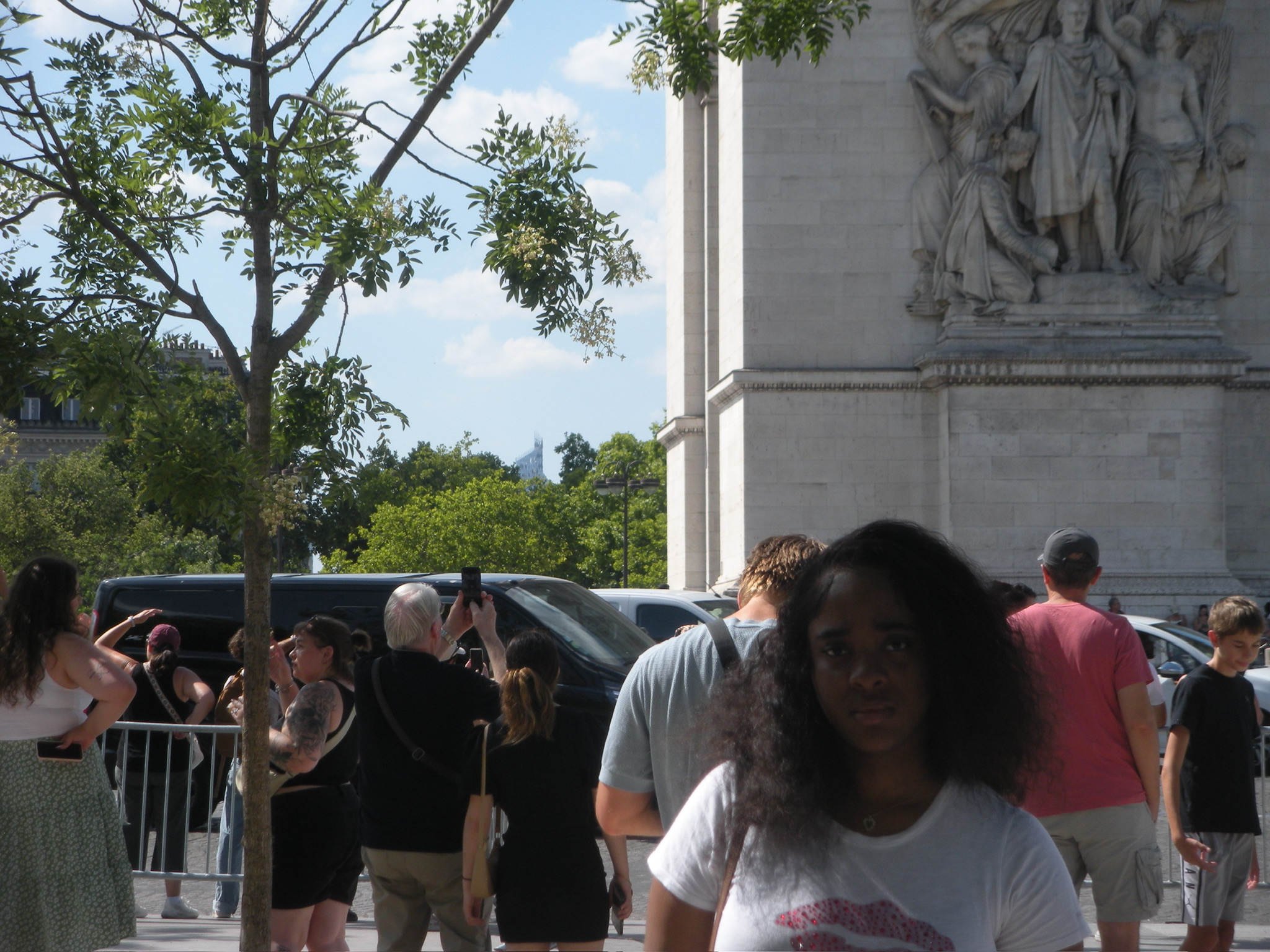 PARIS people SUMMER 25 photo